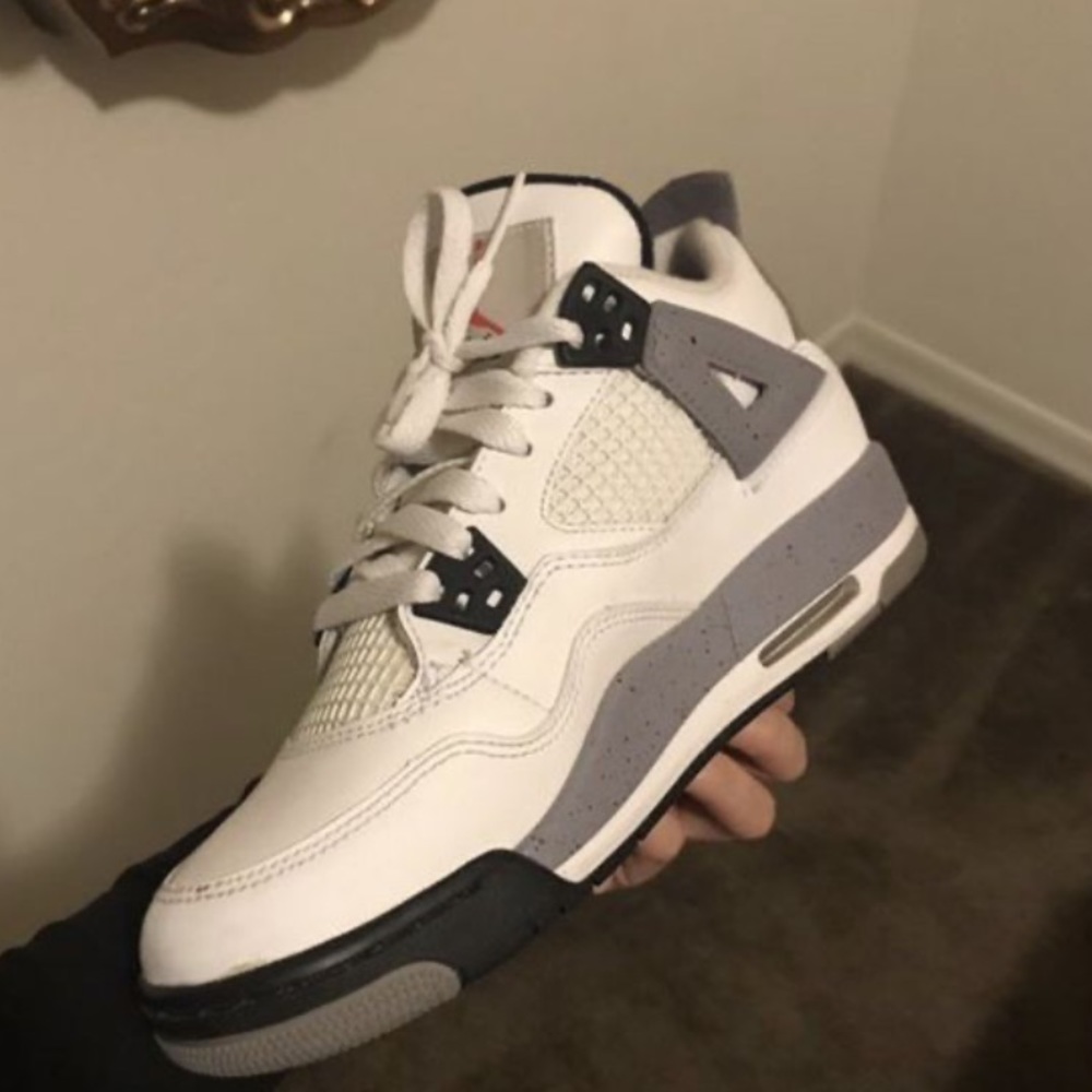 Jordan 4 Cement